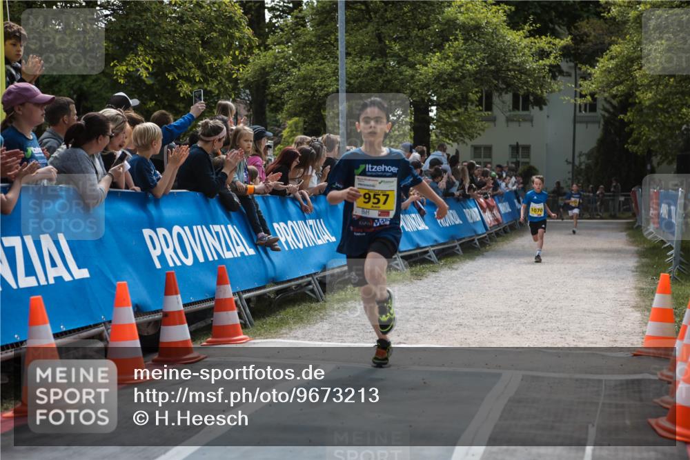 09.05.2026 - Störlauf H.Heesch http://msf.ph/oto/9673213 09.05.2026 14:09:44 Ziel 957, 45, 1070 meine-sportfotos.de