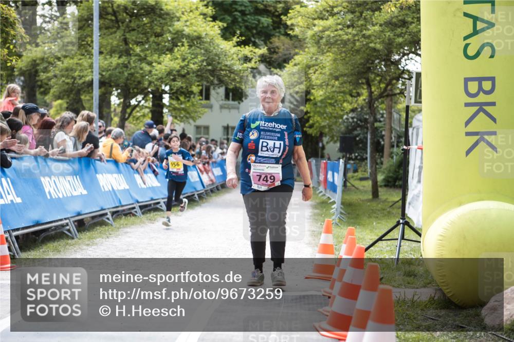 09.05.2026 - Störlauf H.Heesch http://msf.ph/oto/9673259 09.05.2026 14:10:35 Ziel 956, 749 meine-sportfotos.de