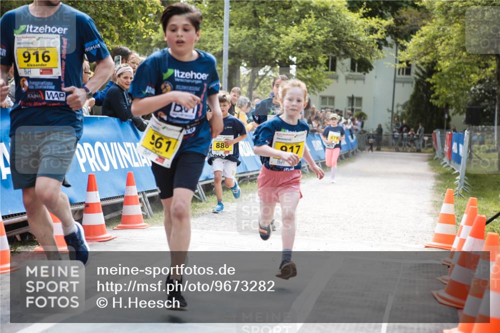 09.05.2026 - Störlauf H.Heesch http://msf.ph/oto/9673282 09.05.2026 14:10:49 Ziel 2026, 916, 61, 886, 917 meine-sportfotos.de