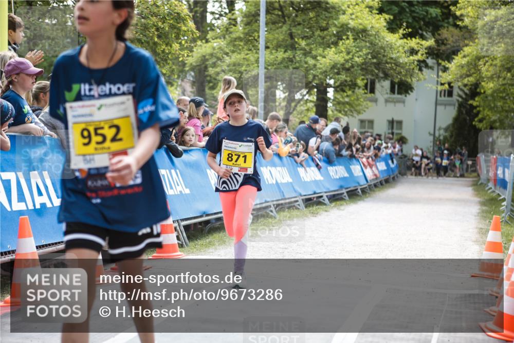 09.05.2026 - Störlauf H.Heesch http://msf.ph/oto/9673286 09.05.2026 14:10:52 Ziel 952, 871 meine-sportfotos.de