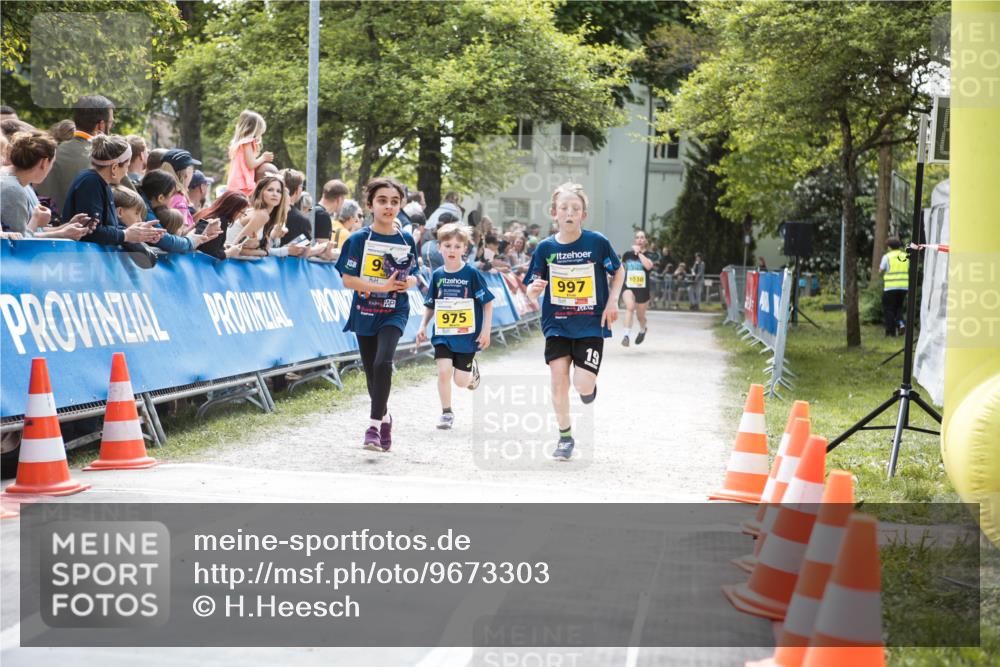 09.05.2026 - Störlauf H.Heesch http://msf.ph/oto/9673303 09.05.2026 14:11:06 Ziel 975, 997, 19, 1030 meine-sportfotos.de