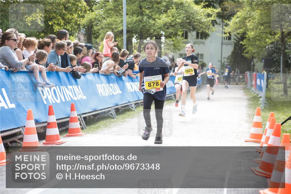 09.05.2026 - Störlauf H.Heesch http://msf.ph/oto/9673348 09.05.2026 14:11:43 Ziel 878, 875, 1065 meine-sportfotos.de