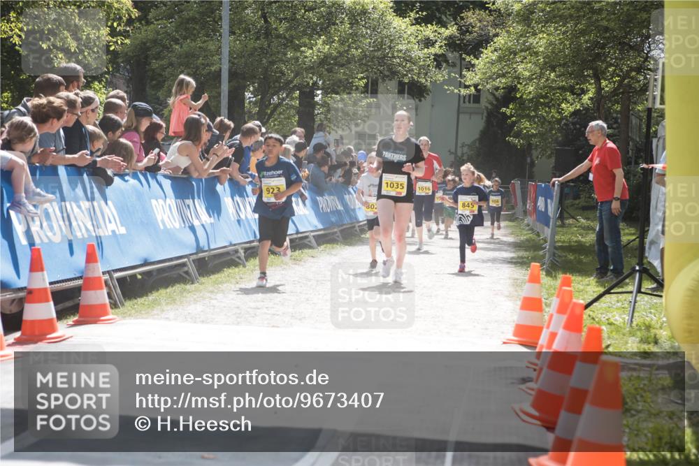 09.05.2026 - Störlauf H.Heesch http://msf.ph/oto/9673407 09.05.2026 14:12:29 Ziel 923, 802, 1035, 1016, 904, 845 meine-sportfotos.de