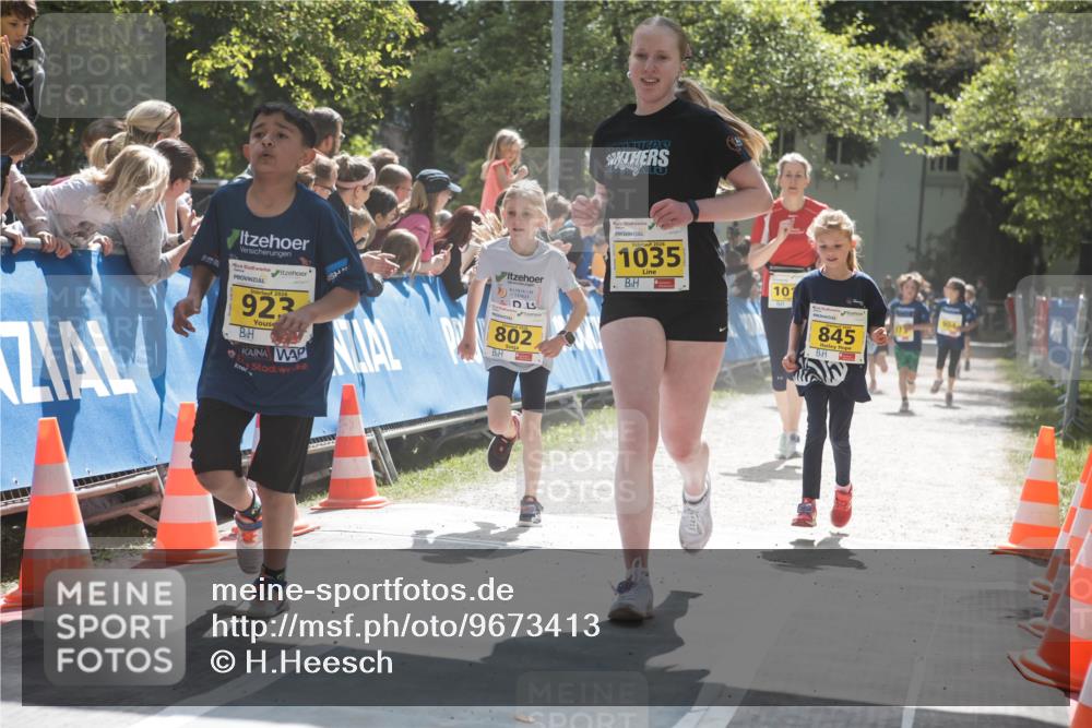 09.05.2026 - Störlauf H.Heesch http://msf.ph/oto/9673413 09.05.2026 14:12:31 Ziel 923, 12, 802, 1035, 101, 845, 50, 4 meine-sportfotos.de