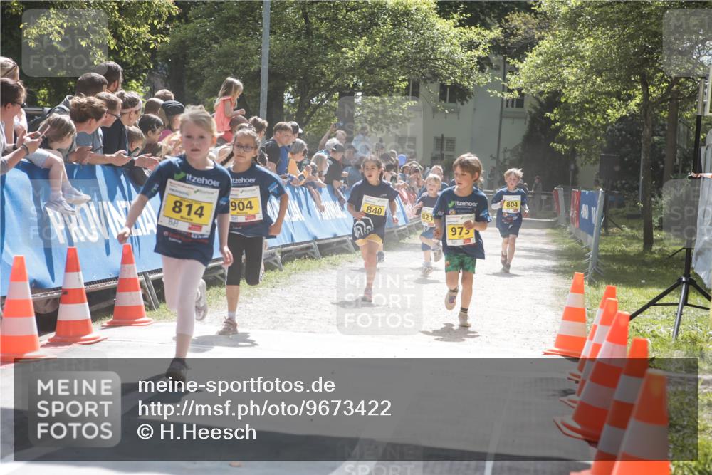 09.05.2026 - Störlauf H.Heesch http://msf.ph/oto/9673422 09.05.2026 14:12:35 Ziel 814, 904, 804, 840, 975 meine-sportfotos.de