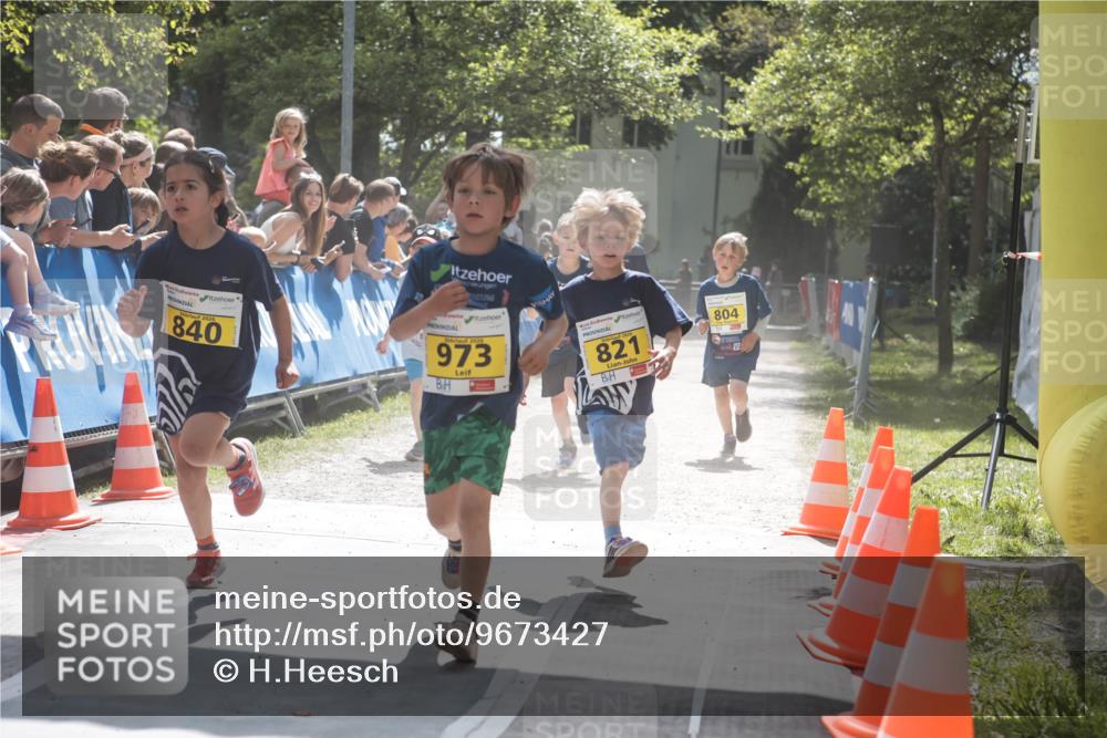 09.05.2026 - Störlauf H.Heesch http://msf.ph/oto/9673427 09.05.2026 14:12:37 Ziel 840, 2026, 973, 821, 804 meine-sportfotos.de