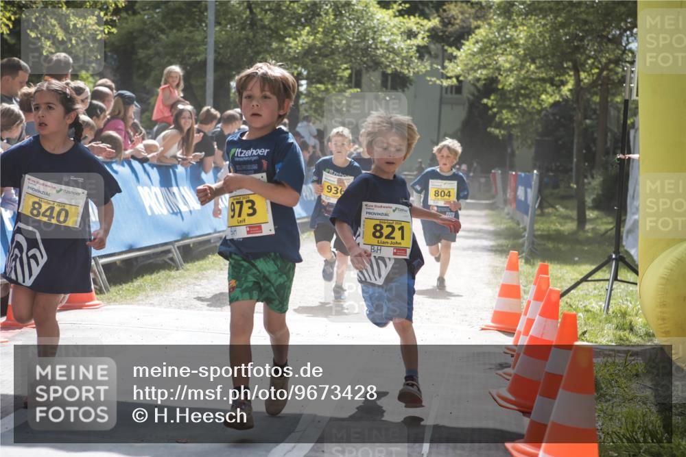09.05.2026 - Störlauf H.Heesch http://msf.ph/oto/9673428 09.05.2026 14:12:37 Ziel 2026, 840, 973, 936, 2026, 821, 804 meine-sportfotos.de