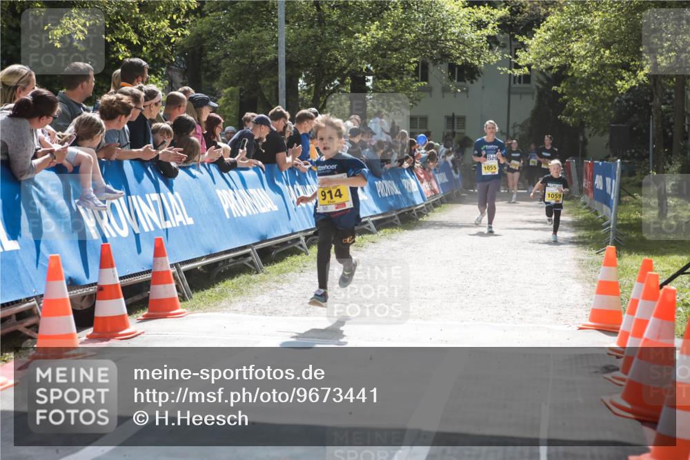 09.05.2026 - Störlauf H.Heesch http://msf.ph/oto/9673441 09.05.2026 14:12:52 Ziel 914, 1055, 1059 meine-sportfotos.de