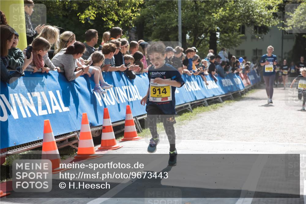 09.05.2026 - Störlauf H.Heesch http://msf.ph/oto/9673443 09.05.2026 14:12:52 Ziel 2026, 914, 1055, 1059 meine-sportfotos.de