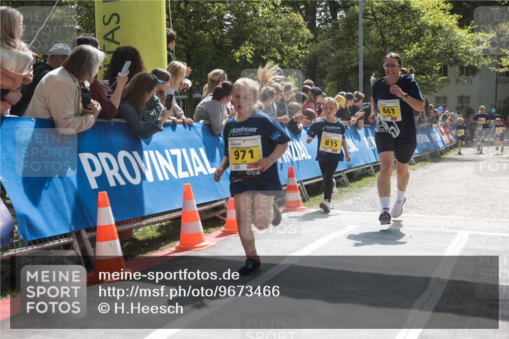 09.05.2026 - Störlauf H.Heesch http://msf.ph/oto/9673466 09.05.2026 14:13:06 Ziel 971, 841, 815 meine-sportfotos.de
