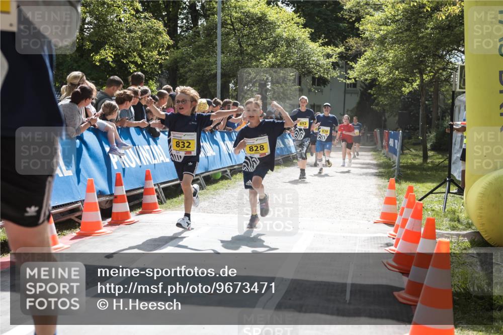 09.05.2026 - Störlauf H.Heesch http://msf.ph/oto/9673471 09.05.2026 14:13:11 Ziel 832, 828, 892, 838 meine-sportfotos.de