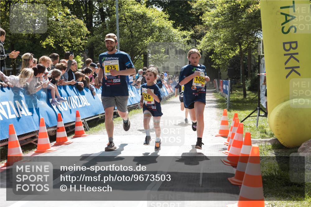 09.05.2026 - Störlauf H.Heesch http://msf.ph/oto/9673503 09.05.2026 14:13:34 Ziel 825, 26, 1000 meine-sportfotos.de