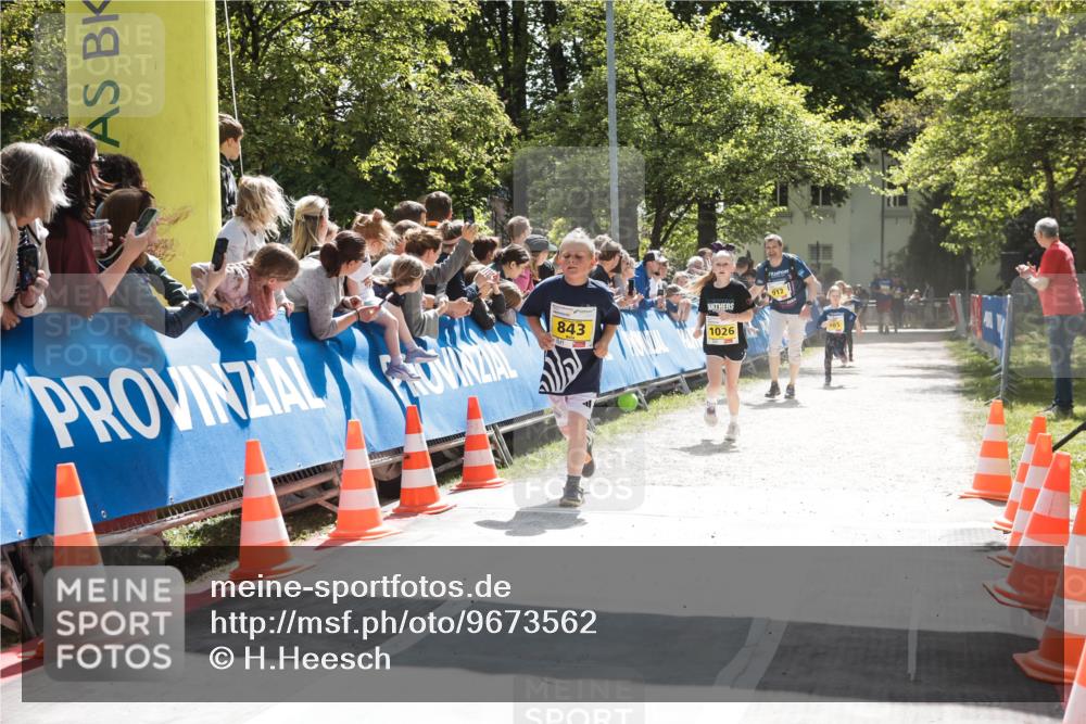 09.05.2026 - Störlauf H.Heesch http://msf.ph/oto/9673562 09.05.2026 14:14:17 Ziel 843, 1026, 912 meine-sportfotos.de