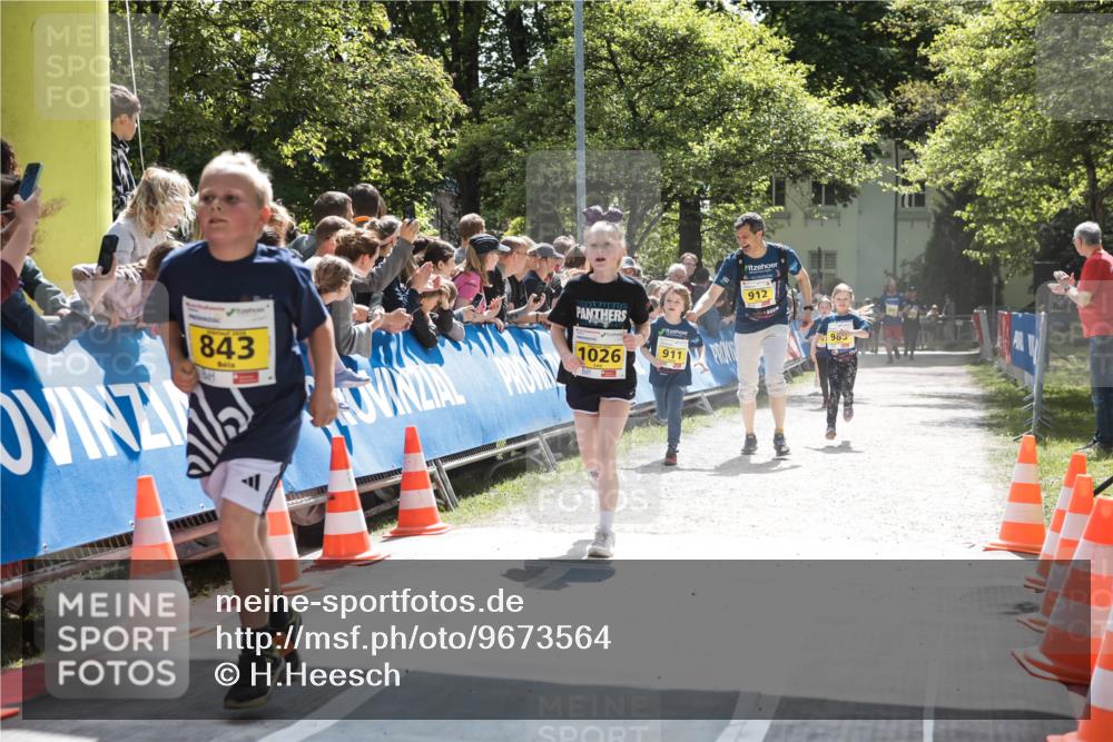 09.05.2026 - Störlauf H.Heesch http://msf.ph/oto/9673564 09.05.2026 14:14:18 Ziel 843, 1026, 911, 912, 98 meine-sportfotos.de