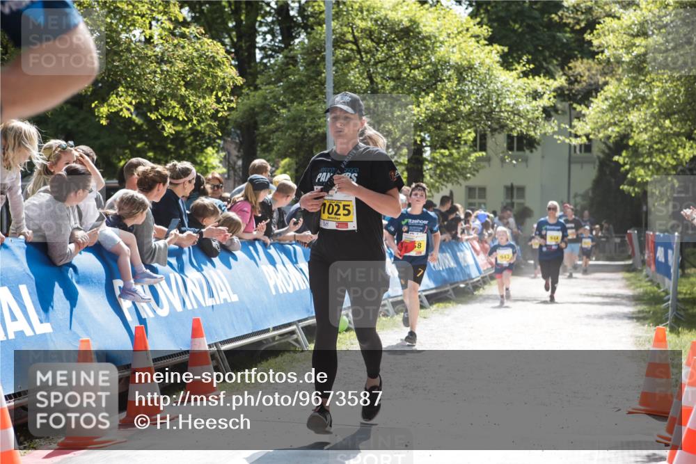 09.05.2026 - Störlauf H.Heesch http://msf.ph/oto/9673587 09.05.2026 14:14:30 Ziel 1025, 58, 942, 944 meine-sportfotos.de