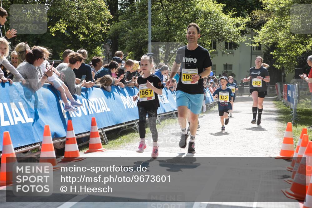 09.05.2026 - Störlauf H.Heesch http://msf.ph/oto/9673601 09.05.2026 14:14:38 Ziel 1067, 106, 822, 96, 1017 meine-sportfotos.de