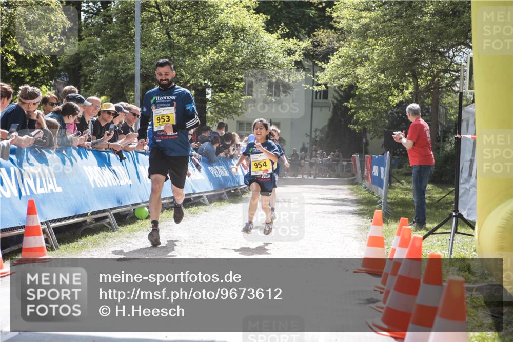 09.05.2026 - Störlauf H.Heesch http://msf.ph/oto/9673612 09.05.2026 14:14:48 Ziel 953, 954 meine-sportfotos.de
