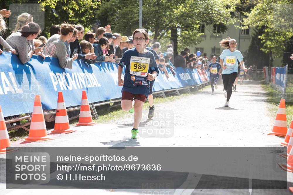 09.05.2026 - Störlauf H.Heesch http://msf.ph/oto/9673636 09.05.2026 14:15:08 Ziel 989, 962, 964 meine-sportfotos.de