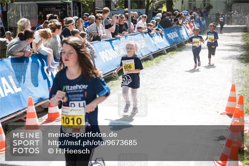 09.05.2026 - Störlauf H.Heesch http://msf.ph/oto/9673685 09.05.2026 14:15:42 Ziel 1010, 806, 921, 909 meine-sportfotos.de