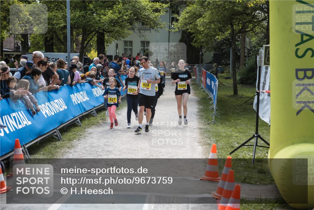 09.05.2026 - Störlauf H.Heesch http://msf.ph/oto/9673759 09.05.2026 14:17:16 Ziel 928, 1037, 1, 1048, 927 meine-sportfotos.de