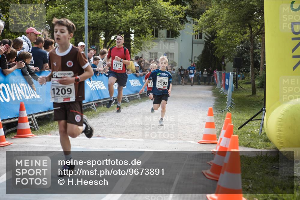 09.05.2026 - Störlauf H.Heesch http://msf.ph/oto/9673891 09.05.2026 14:39:20 Ziel 1209, 1242, 16, 1502 meine-sportfotos.de
