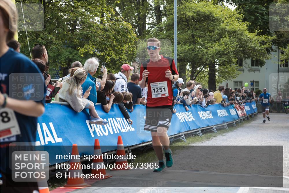09.05.2026 - Störlauf H.Heesch http://msf.ph/oto/9673965 09.05.2026 14:40:46 Ziel 8, 1251, 1721 meine-sportfotos.de