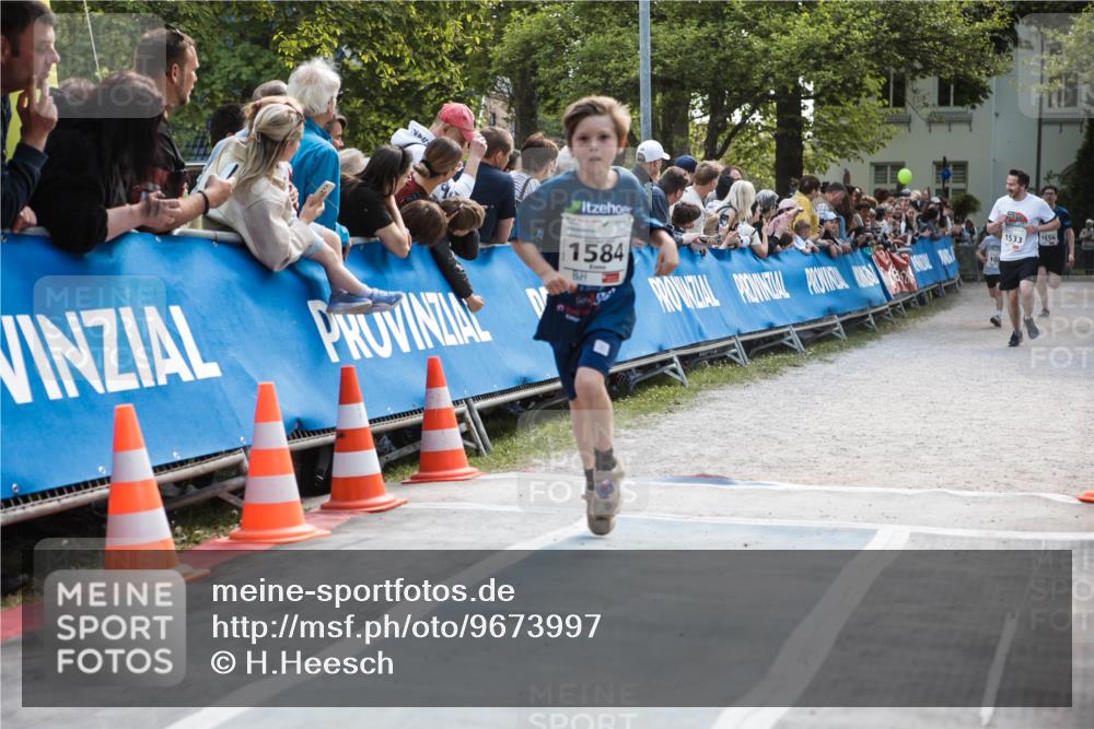 09.05.2026 - Störlauf H.Heesch http://msf.ph/oto/9673997 09.05.2026 14:41:26 Ziel 1584, 1533, 1656 meine-sportfotos.de