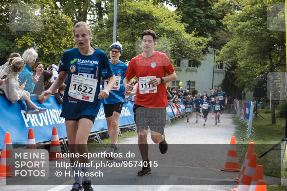 09.05.2026 - Störlauf H.Heesch http://msf.ph/oto/9674015 09.05.2026 14:41:41 Ziel 2026, 1622, 0, 111, 147, 1346, 1305 meine-sportfotos.de