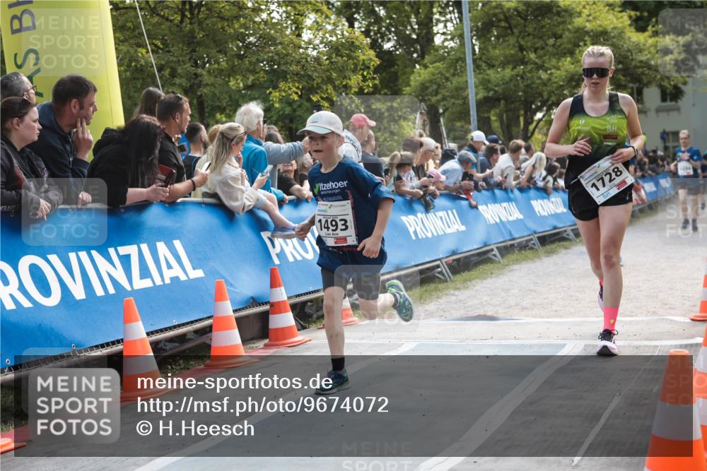 09.05.2026 - Störlauf H.Heesch http://msf.ph/oto/9674072 09.05.2026 14:42:39 Ziel 1493, 1728, 1737 meine-sportfotos.de