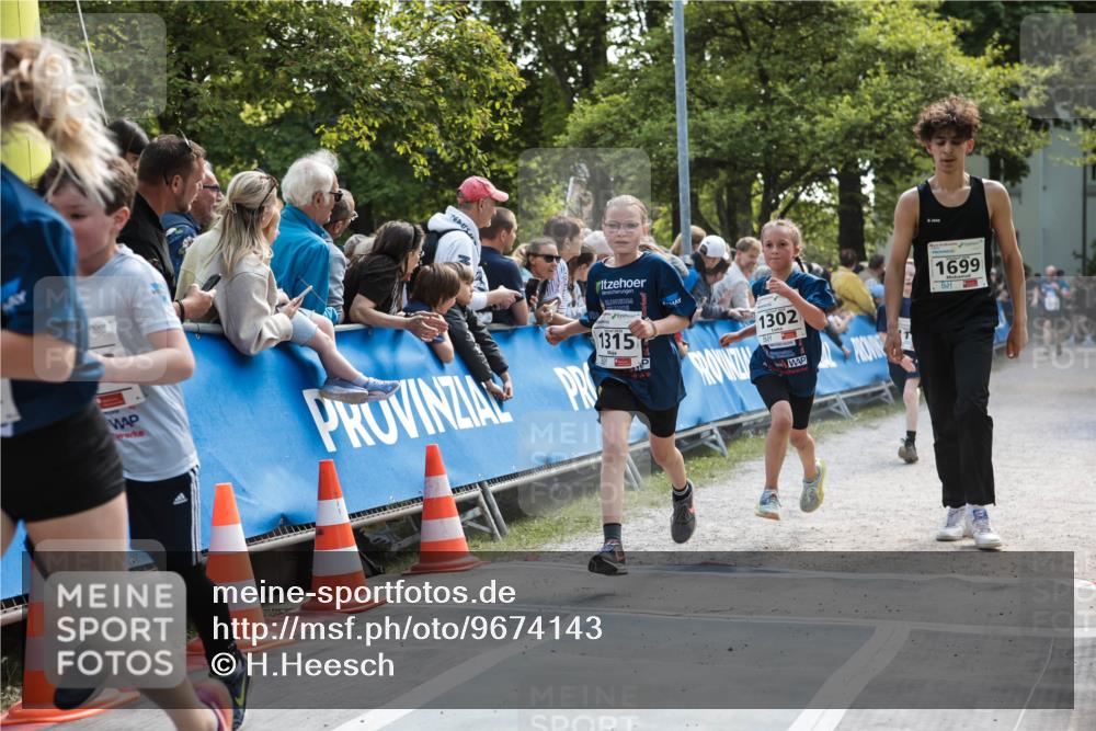 09.05.2026 - Störlauf H.Heesch http://msf.ph/oto/9674143 09.05.2026 14:43:51 Ziel 1315, 1302, 1699 meine-sportfotos.de