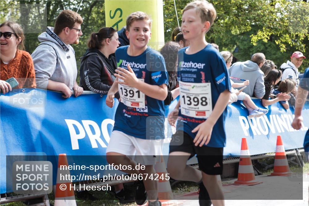 09.05.2026 - Störlauf H.Heesch http://msf.ph/oto/9674245 09.05.2026 14:45:03 Ziel 1391, 20, 1398 meine-sportfotos.de