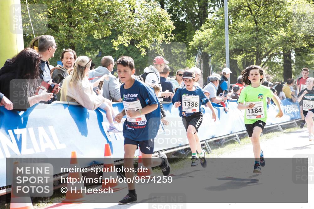09.05.2026 - Störlauf H.Heesch http://msf.ph/oto/9674259 09.05.2026 14:45:13 Ziel 1388, 1384, 1690 meine-sportfotos.de