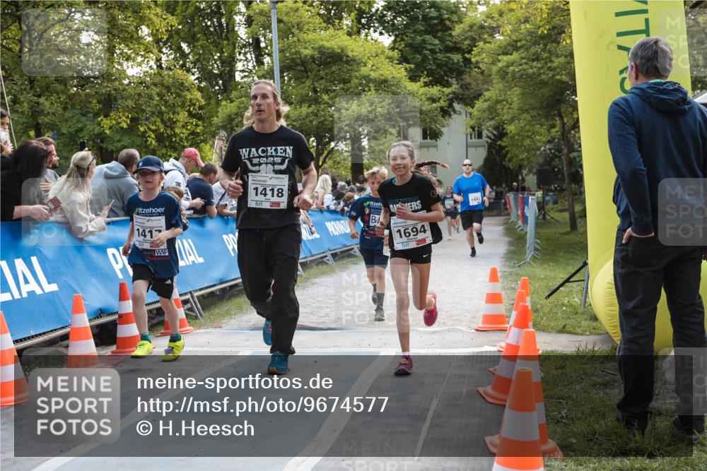 09.05.2026 - Störlauf H.Heesch http://msf.ph/oto/9674577 09.05.2026 14:49:30 Ziel 141, 2025, 1418, 1694, 1482 meine-sportfotos.de