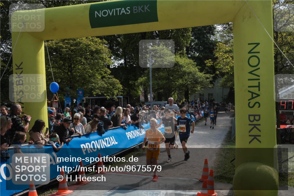 09.05.2026 - Störlauf H.Heesch http://msf.ph/oto/9675579 09.05.2026 15:28:46 Ziel 2451, 1992, 1995 meine-sportfotos.de