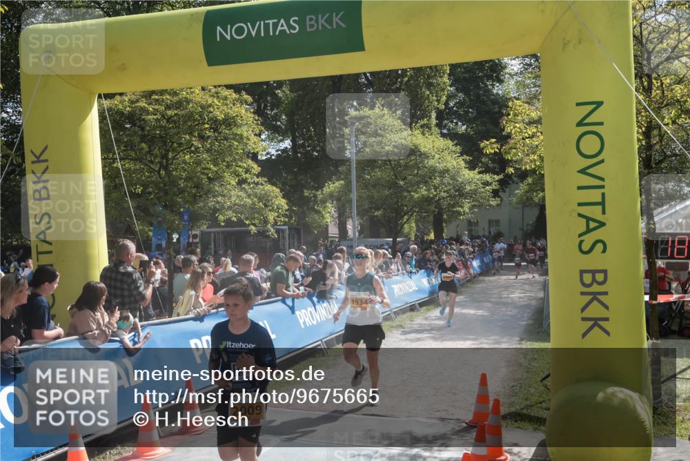 09.05.2026 - Störlauf H.Heesch http://msf.ph/oto/9675665 09.05.2026 15:30:18 Ziel 1934, 2009 meine-sportfotos.de