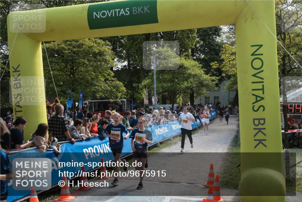 09.05.2026 - Störlauf H.Heesch http://msf.ph/oto/9675915 09.05.2026 15:32:43 Ziel 23, 240, 2156, 99 meine-sportfotos.de