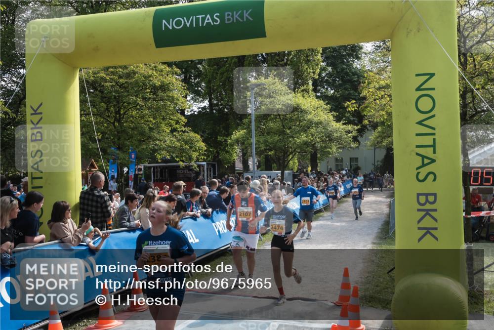 09.05.2026 - Störlauf H.Heesch http://msf.ph/oto/9675965 09.05.2026 15:34:05 Ziel 330, 38, 2107, 2474, 2102, 09 meine-sportfotos.de