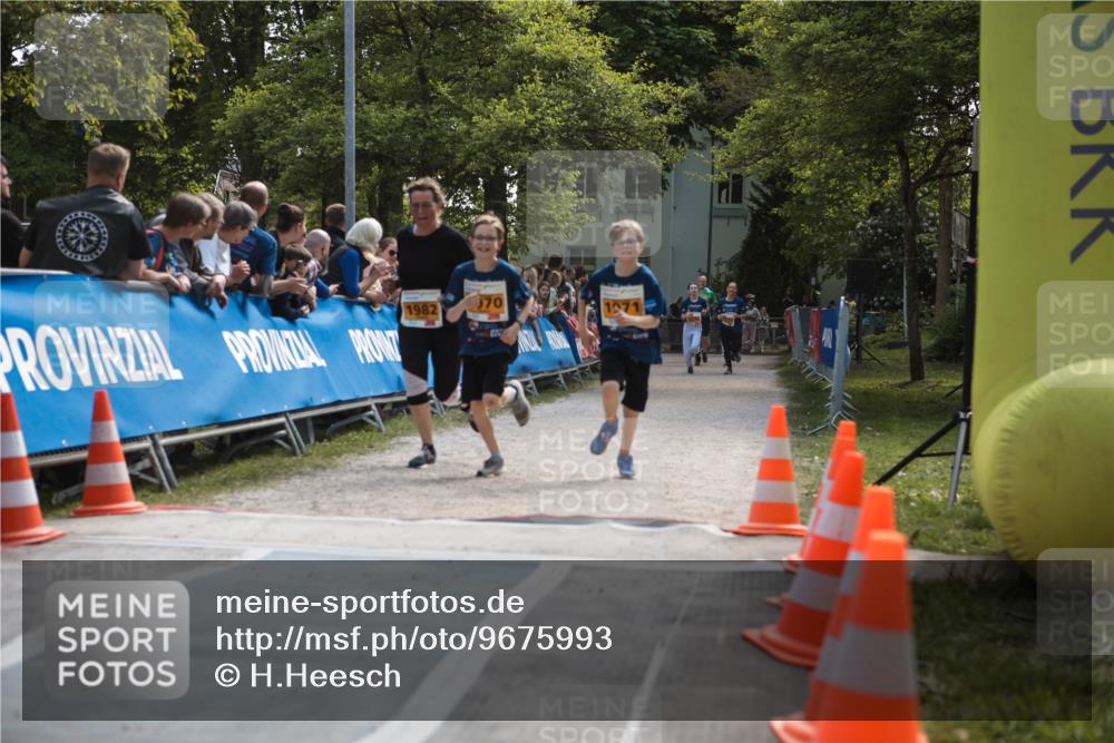 09.05.2026 - Störlauf H.Heesch http://msf.ph/oto/9675993 09.05.2026 15:34:53 Ziel 70, 1982 meine-sportfotos.de