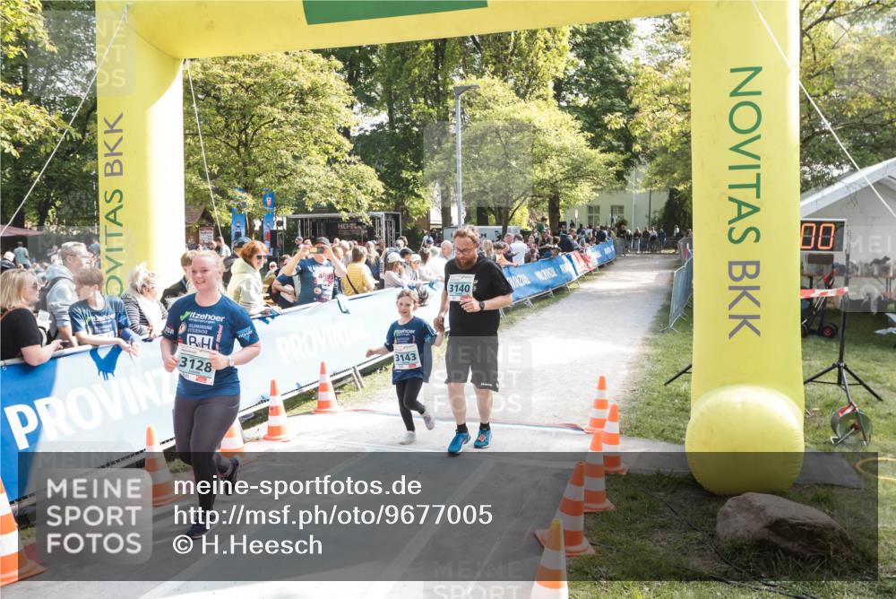 09.05.2026 - Störlauf H.Heesch http://msf.ph/oto/9677005 09.05.2026 16:39:51 Ziel 3128, 3143, 3140, 00 meine-sportfotos.de