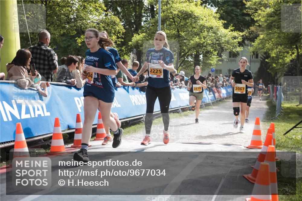 09.05.2026 - Störlauf H.Heesch http://msf.ph/oto/9677034 09.05.2026 15:33:14 Ziel 04, 9167, 2225, 2419, 2067 meine-sportfotos.de