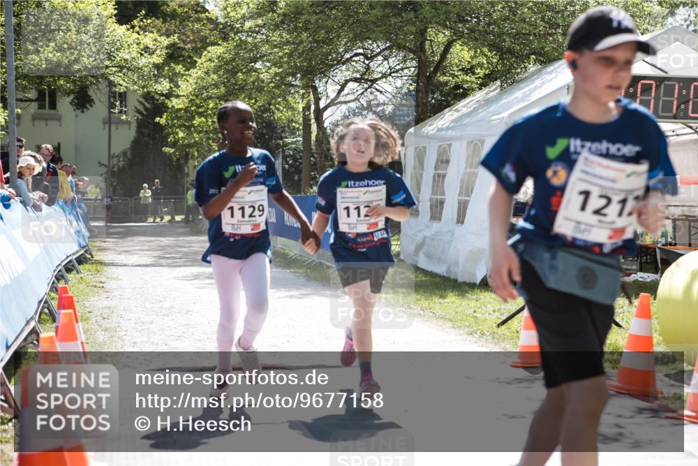 09.05.2026 - Störlauf H.Heesch http://msf.ph/oto/9677158 09.05.2026 15:01:00 Ziel 1129, 112, 08, 0, 121 meine-sportfotos.de