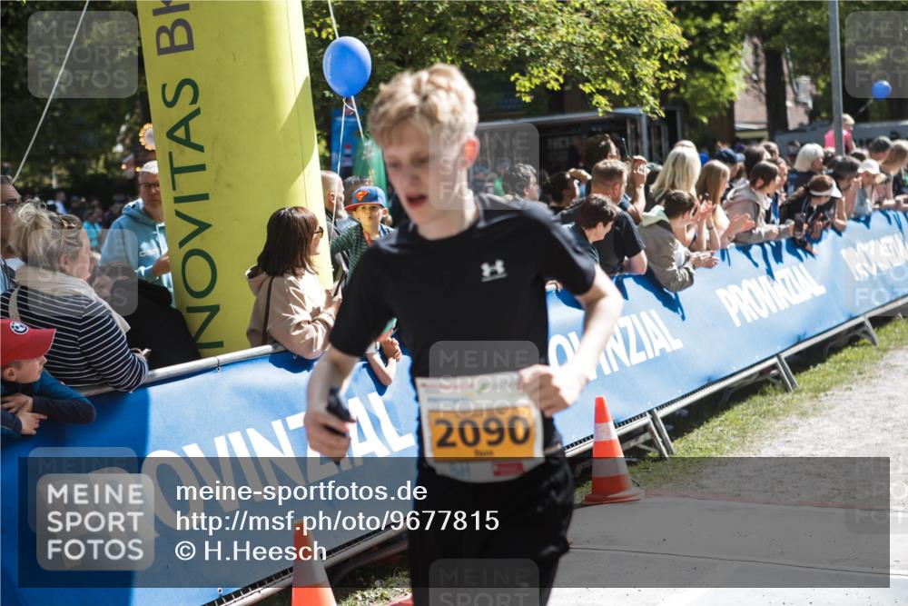 09.05.2026 - Störlauf H.Heesch http://msf.ph/oto/9677815 09.05.2026 15:24:54 Ziel 2090 meine-sportfotos.de