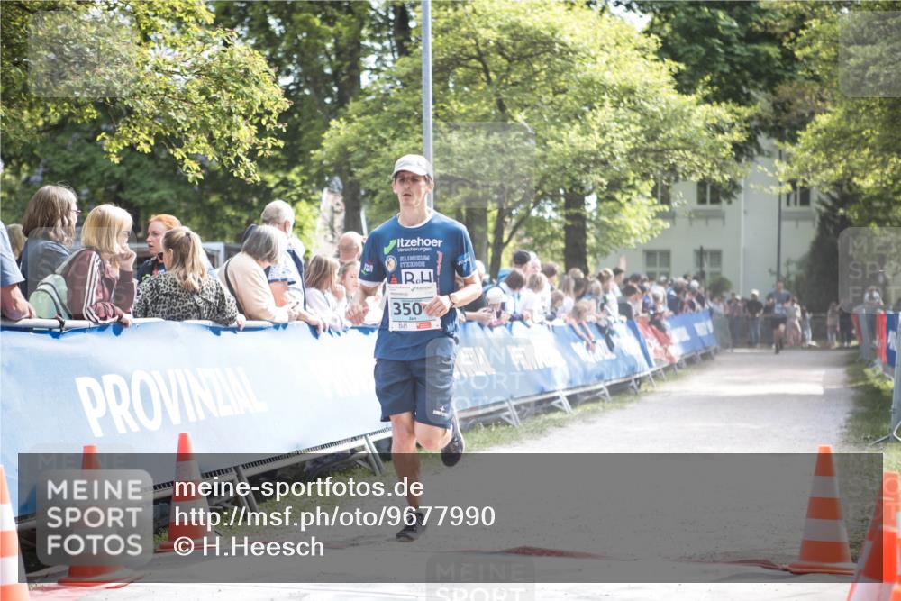09.05.2026 - Störlauf H.Heesch http://msf.ph/oto/9677990 09.05.2026 16:23:39 Ziel 350 meine-sportfotos.de