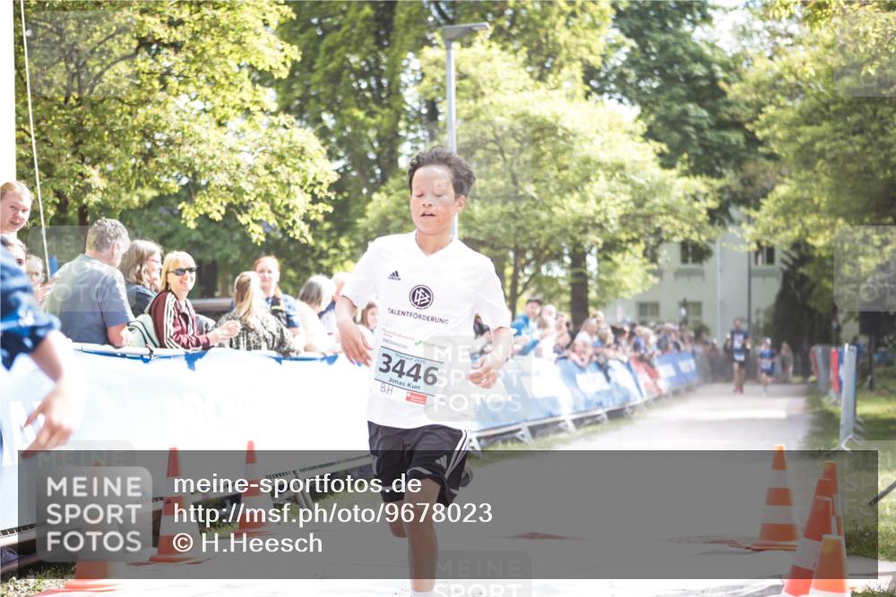 09.05.2026 - Störlauf H.Heesch http://msf.ph/oto/9678023 09.05.2026 16:24:13 Ziel 3446 meine-sportfotos.de