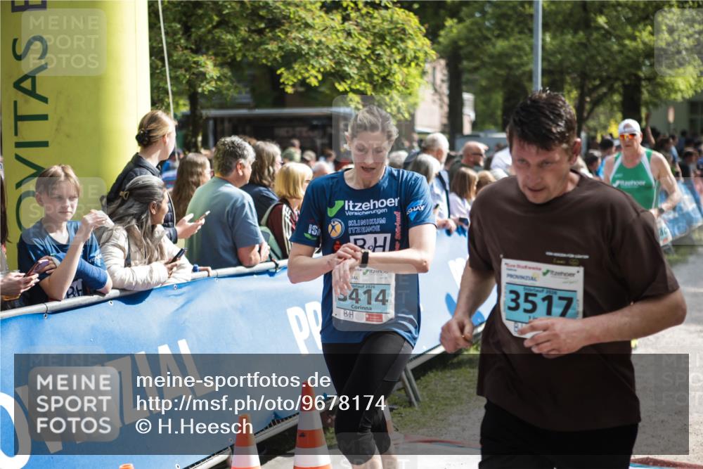 09.05.2026 - Störlauf H.Heesch http://msf.ph/oto/9678174 09.05.2026 16:25:24 Ziel 2026, 5414, 2526, 3517 meine-sportfotos.de