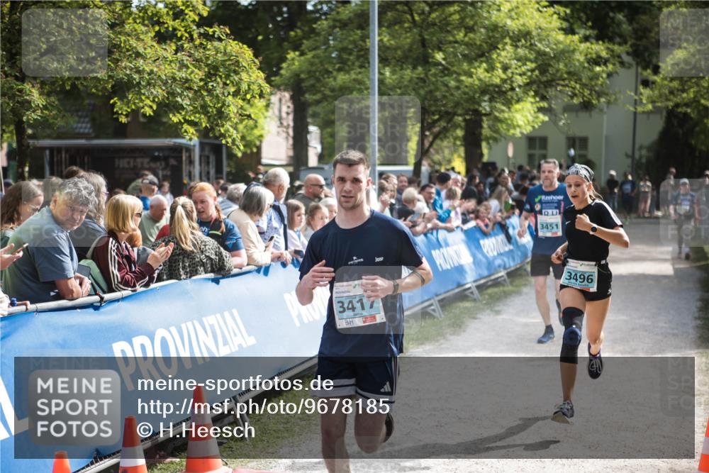 09.05.2026 - Störlauf H.Heesch http://msf.ph/oto/9678185 09.05.2026 16:25:27 Ziel 3451, 3417, 3496 meine-sportfotos.de