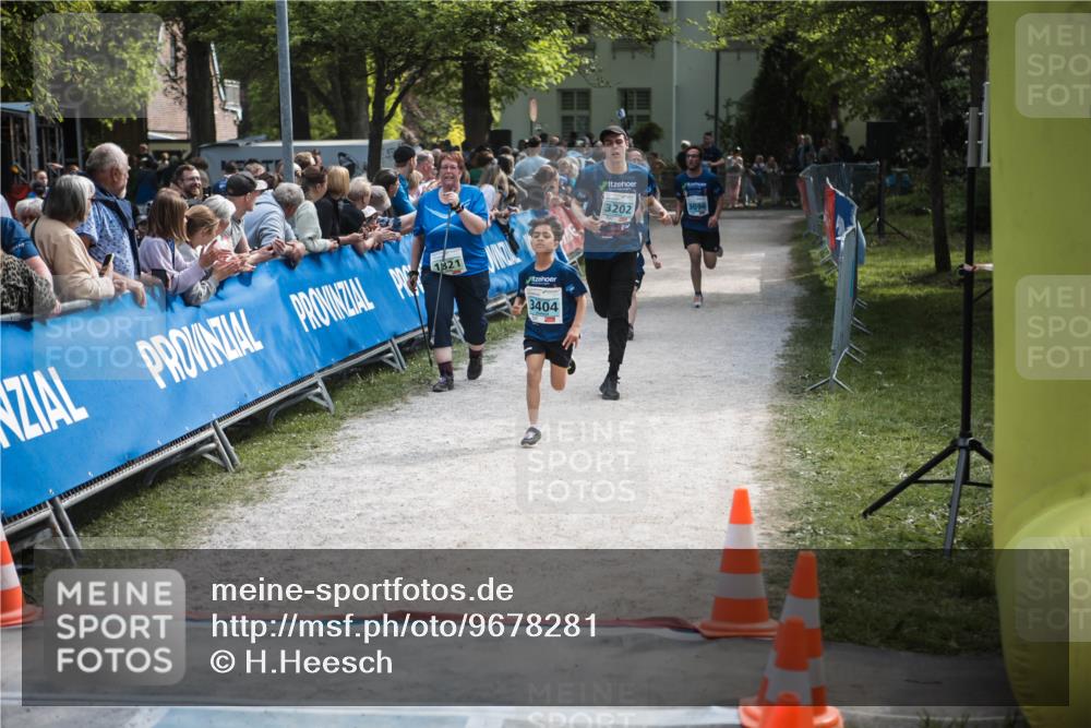 09.05.2026 - Störlauf H.Heesch http://msf.ph/oto/9678281 09.05.2026 16:26:35 Ziel 1821, 3404, 3202, 3096 meine-sportfotos.de