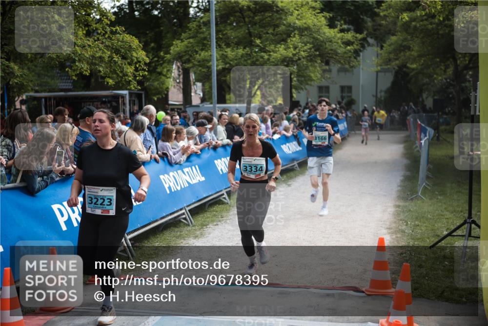 09.05.2026 - Störlauf H.Heesch http://msf.ph/oto/9678395 09.05.2026 16:27:17 Ziel 3223, 3334, 3166 meine-sportfotos.de