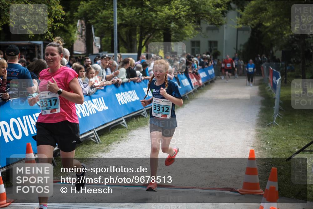 09.05.2026 - Störlauf H.Heesch http://msf.ph/oto/9678513 09.05.2026 16:27:58 Ziel 3317, 3312 meine-sportfotos.de