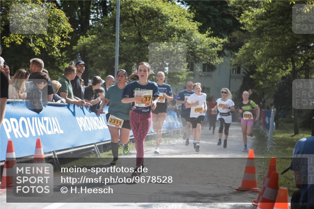 09.05.2026 - Störlauf H.Heesch http://msf.ph/oto/9678528 09.05.2026 15:29:38 Ziel 2311, 237, 86, 2037, 2253 meine-sportfotos.de